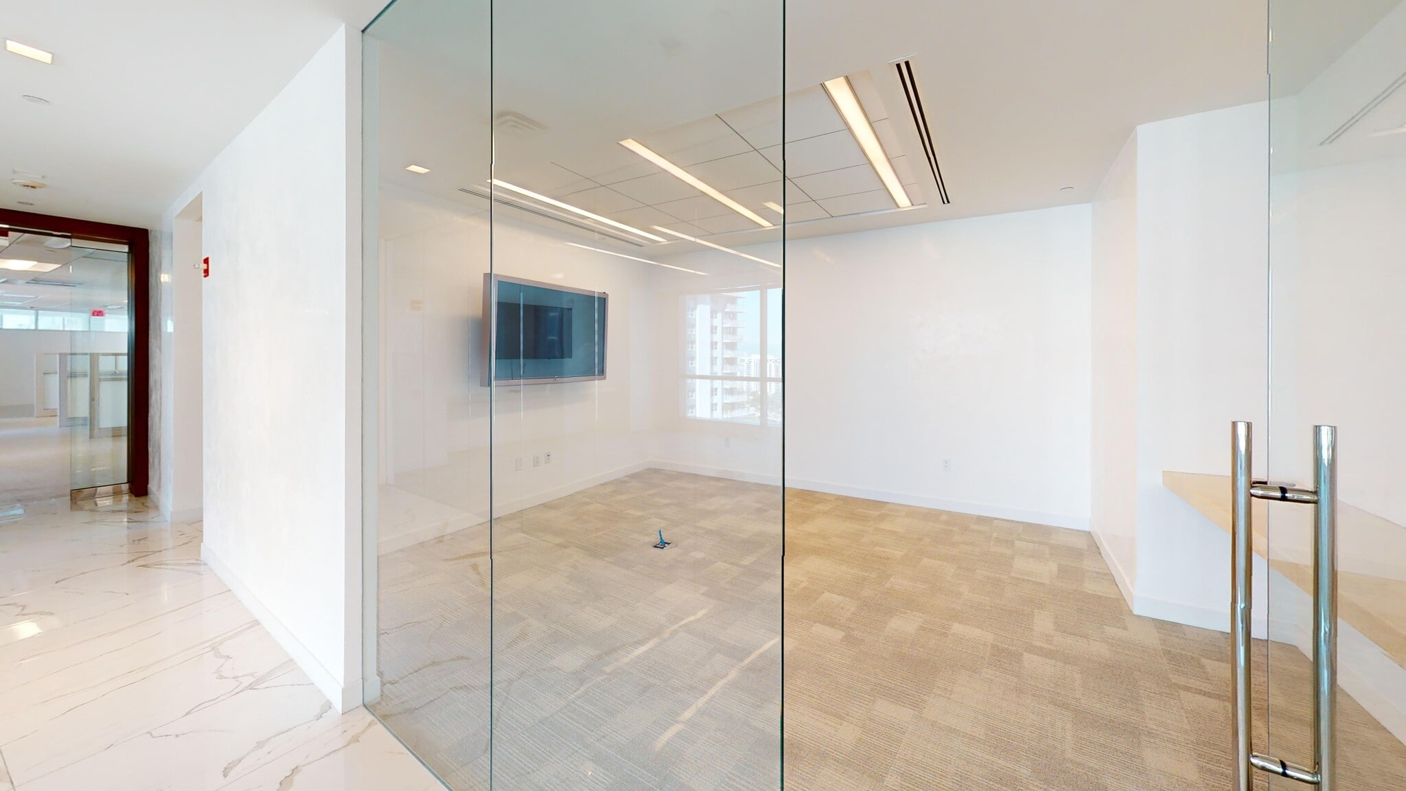 1111 Brickell Ave, Miami, FL for lease Interior Photo- Image 1 of 20