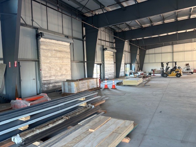 1940 Airway Dr, Hollister, CA for lease - Building Photo - Image 2 of 12