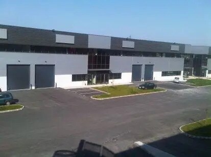 Flex in Saint-Denis for lease - Building Photo - Image 2 of 10