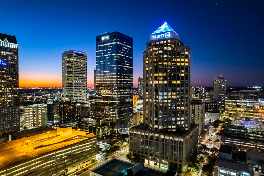 401 E Jackson St, Tampa, FL for lease - Building Photo - Image 1 of 10