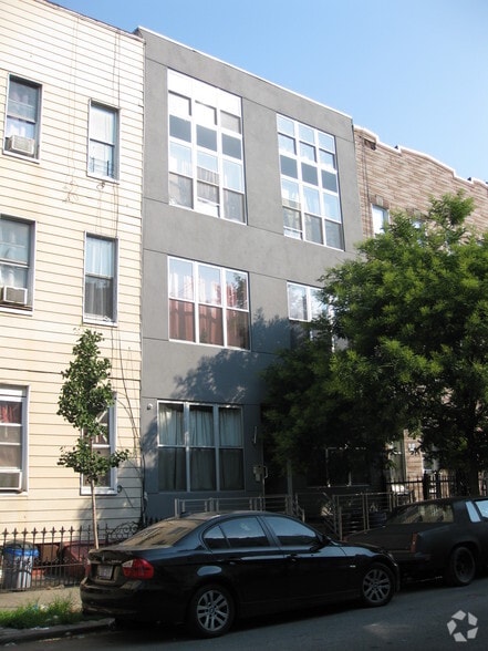 221 Himrod St, Brooklyn, NY for sale - Primary Photo - Image 1 of 16