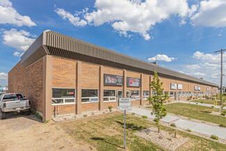 Plus de détails pour 12855-12873 141 St NW, Edmonton, AB - Industriel à louer