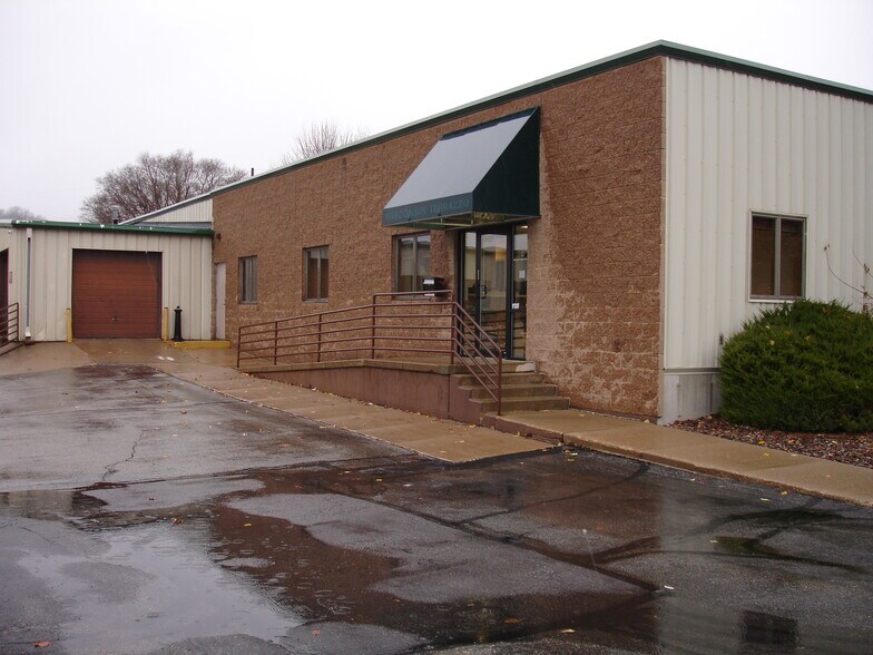553-555 Braund St, Onalaska, WI à louer - Photo du bâtiment - Image 2 de 9