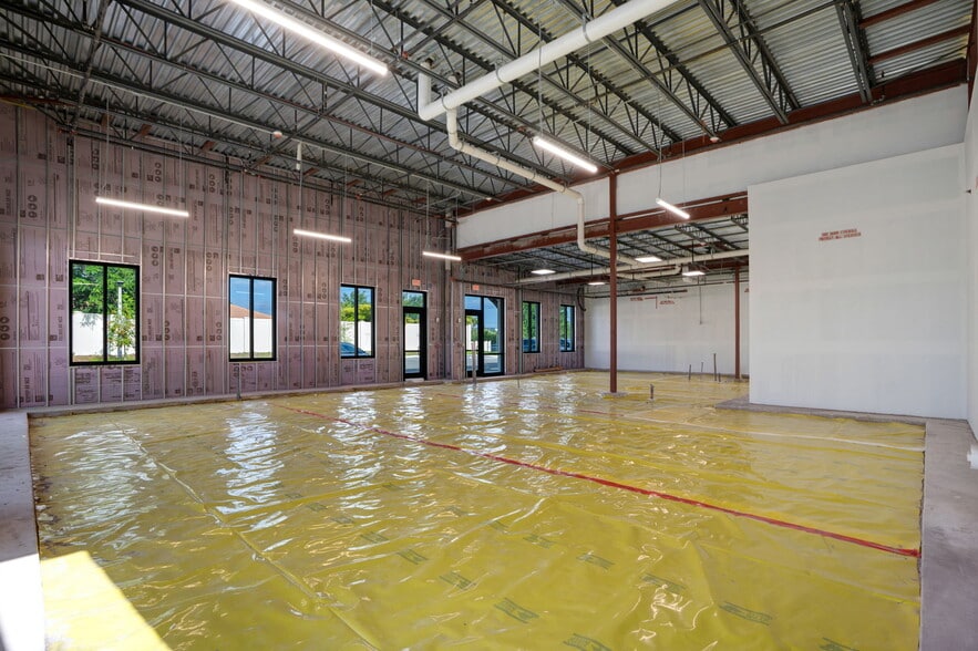 409 Serano Way, Nokomis, FL for lease - Building Photo - Image 3 of 30