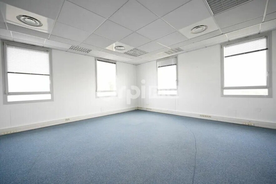 Bureau dans Bron à louer - Photo intérieure - Image 3 de 7