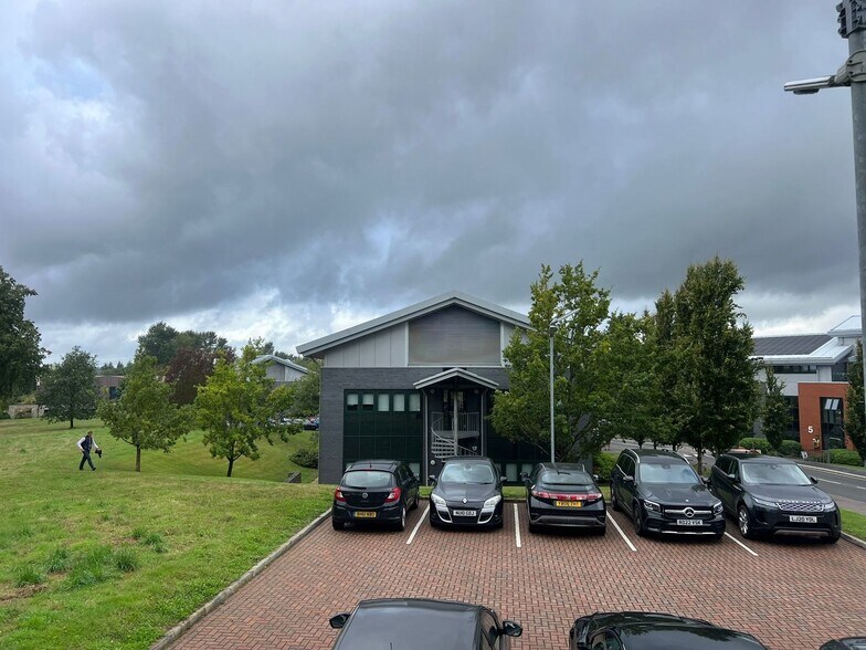 4 Benham Rd, Chilworth à louer - Photo du bâtiment - Image 2 de 6