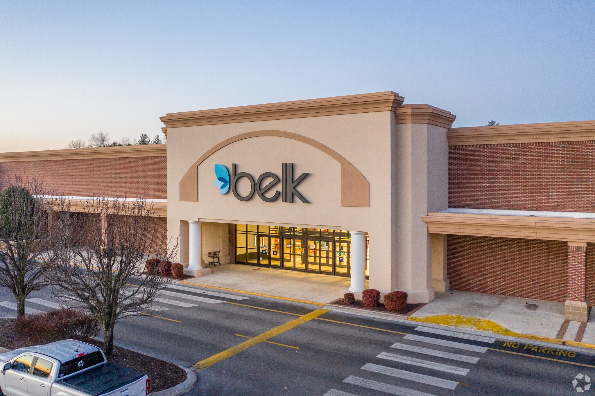 377 W Jackson St, Cookeville, TN for lease Primary Photo- Image 1 of 38