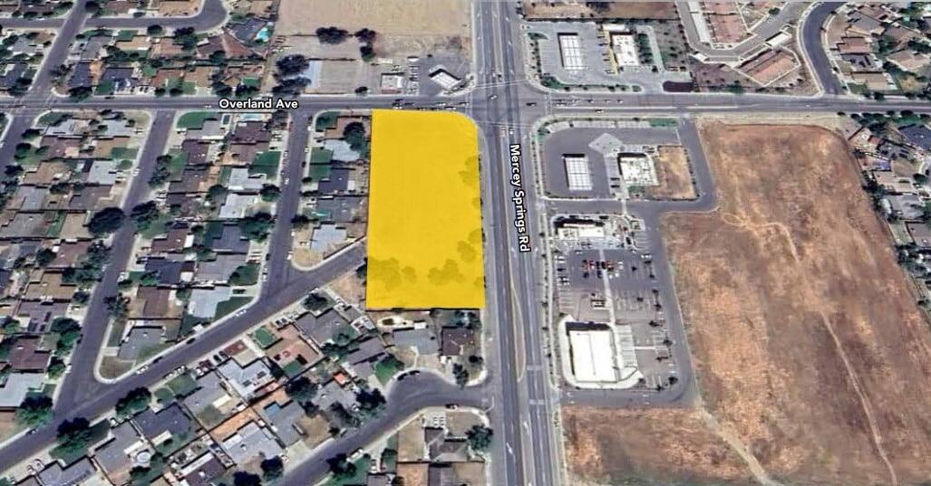 SEC of Mercey Springs and Overland Ave, Los Banos, CA à vendre Photo du bâtiment- Image 1 de 4