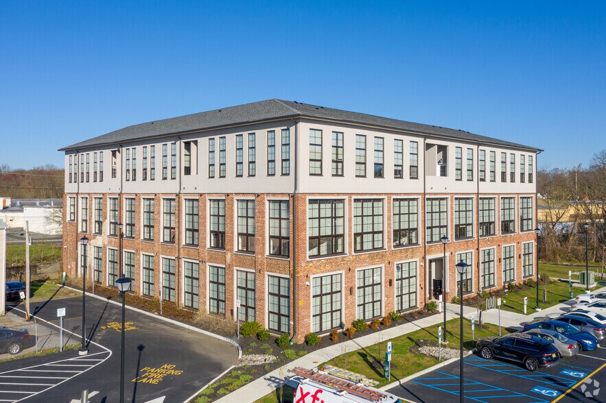 73 Washington St, Mount Holly, NJ à vendre - Photo principale - Image 1 de 15