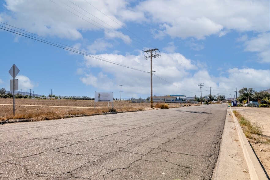 Lakeview Ave, Nuevo, CA for sale - Building Photo - Image 1 of 37