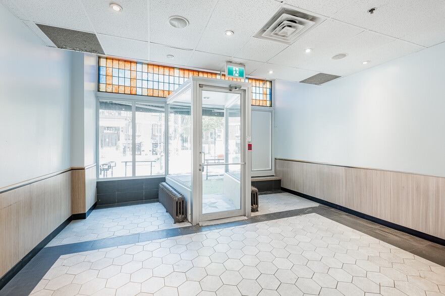 1275-1285 Av Bernard, Outremont, QC for lease - Building Photo - Image 3 of 4
