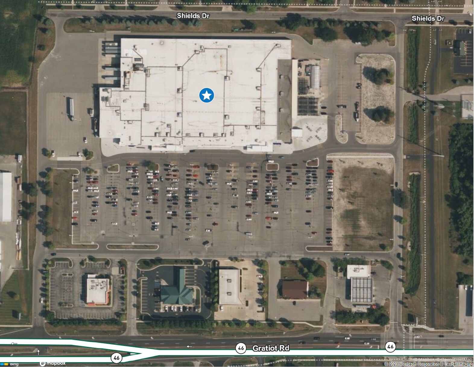 8400 Gratiot Rd, Saginaw, MI à louer Photo du bâtiment- Image 1 de 2