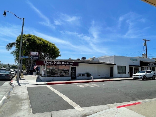 3701-3711 E Coast Hwy, Corona Del Mar, CA à louer - Photo du bâtiment - Image 2 de 7