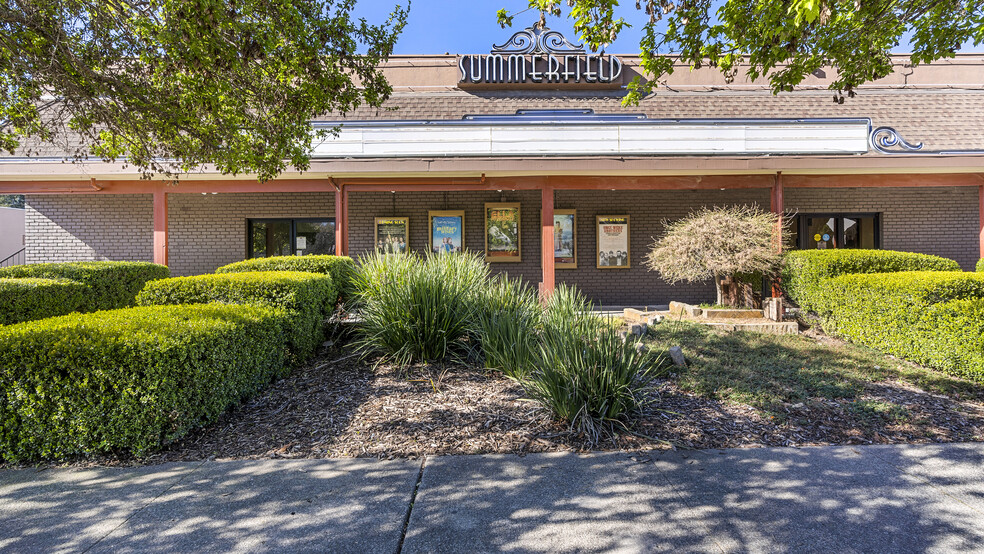 551 Summerfield Rd, Santa Rosa, CA à vendre - Photo principale - Image 1 de 15