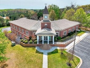500 Plantation Park Dr, Loganville, GA for lease Interior Photo- Image 1 of 15