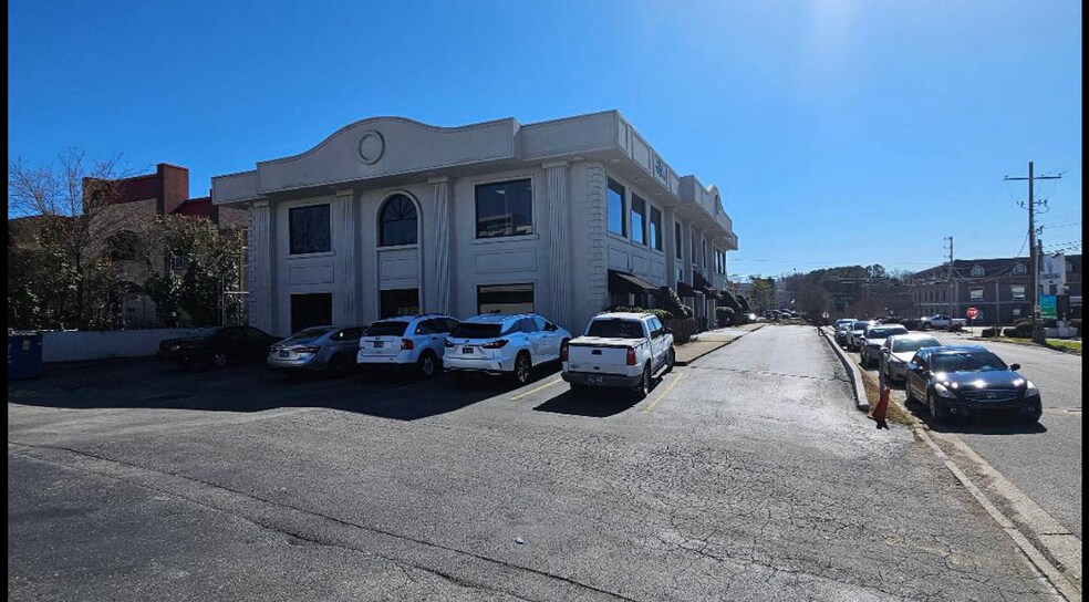 7003 Shallowford Rd, Chattanooga, TN à vendre - Photo du bâtiment - Image 2 de 15