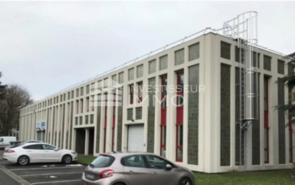 Flex dans Éragny à louer - Photo du bâtiment - Image 3 de 5