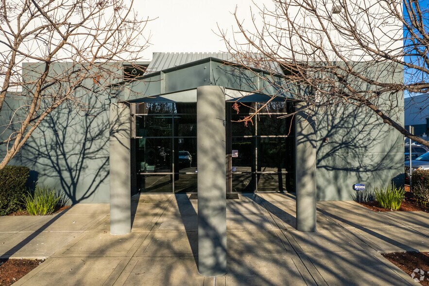 203 Lawrence Dr, Livermore, CA for lease - Building Photo - Image 3 of 4