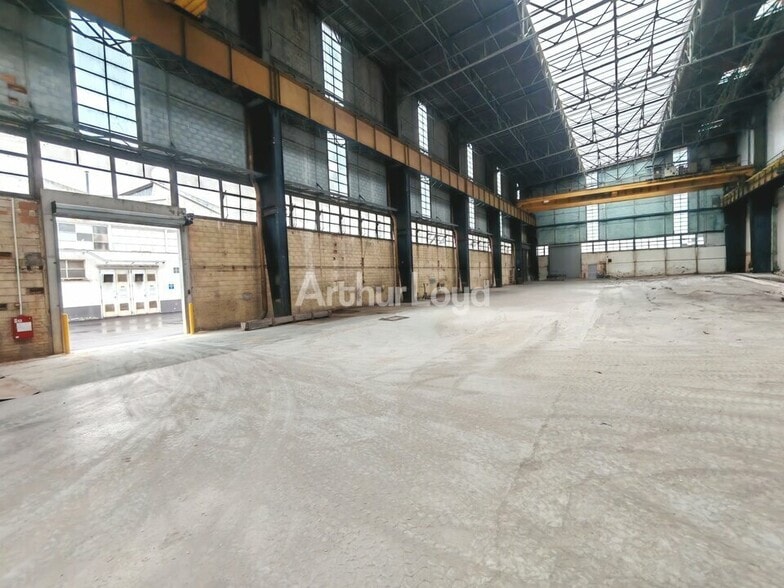 Industrial in Reims for lease - Interior Photo - Image 3 of 4