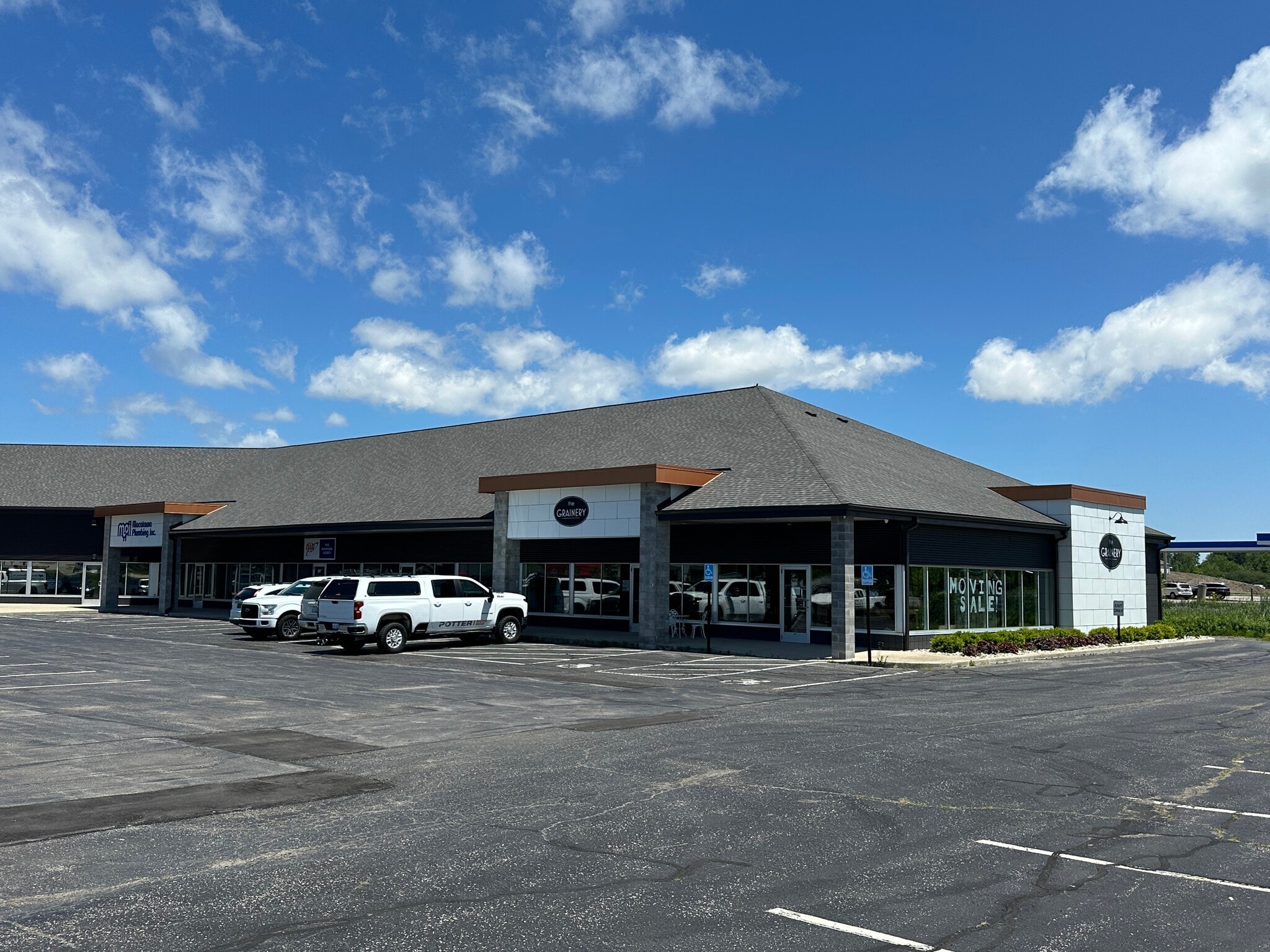 840 N Black River Dr, Holland, MI for lease Building Photo- Image 1 of 11