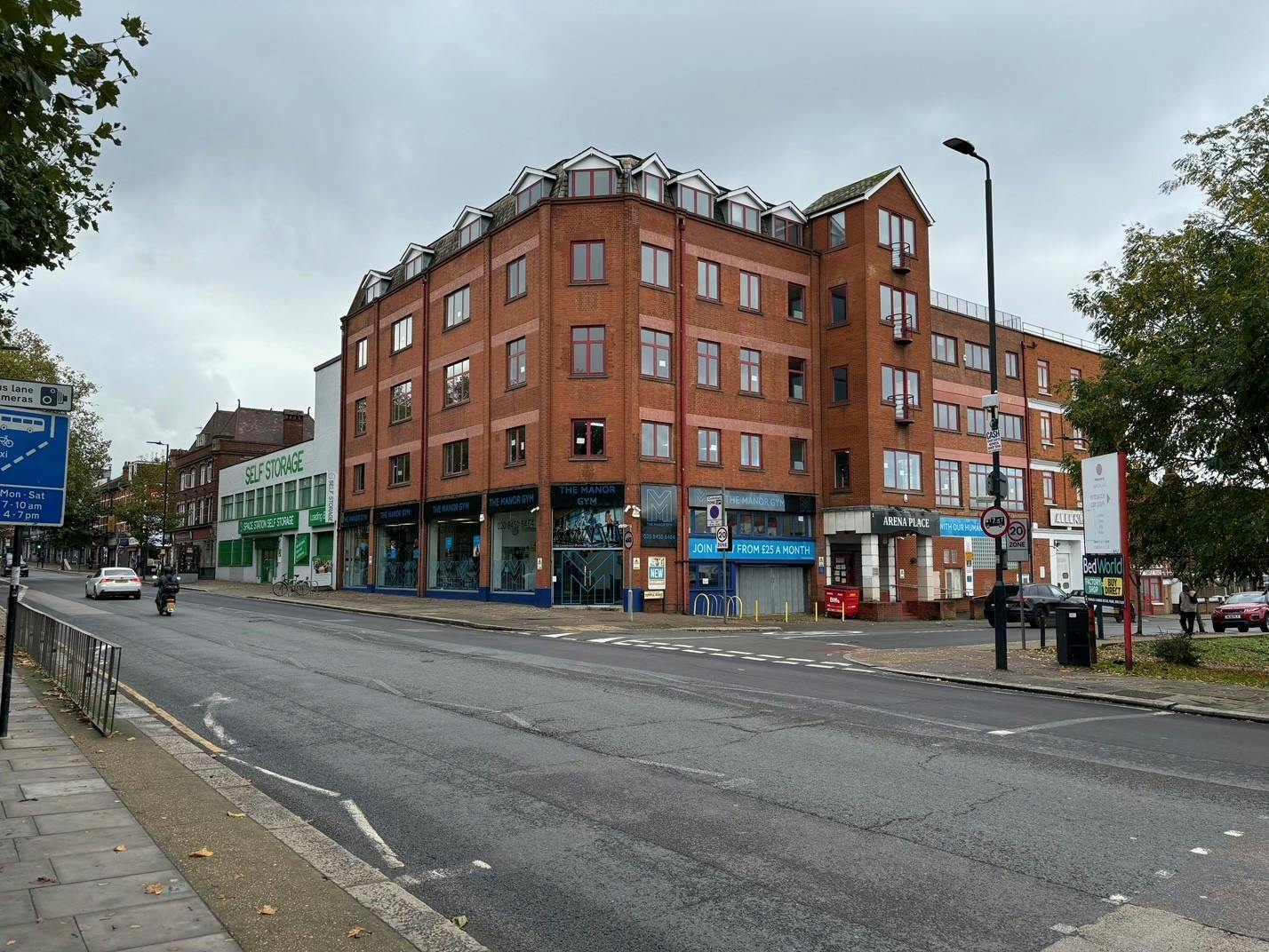 307 Cricklewood Broa, London for lease Building Photo- Image 1 of 6