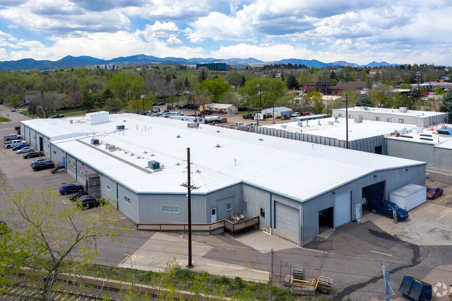 1250 Simms St, Lakewood, CO à louer - Photo principale - Image 1 de 16