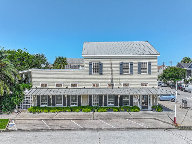 628 14th St, Galveston, TX for sale - Building Photo - Image 2 of 11