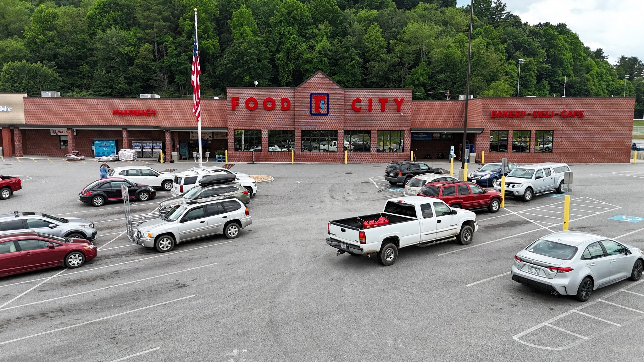 568 E Main St, Independence, VA à louer Photo du bâtiment- Image 1 de 19