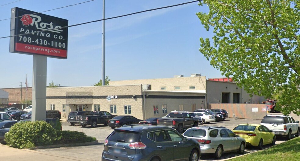 7300 W 100th Pl, Bridgeview, IL à louer - Photo du bâtiment - Image 3 de 4
