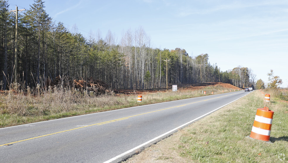 0 16 Hwy, Maiden, NC for sale - Primary Photo - Image 1 of 3