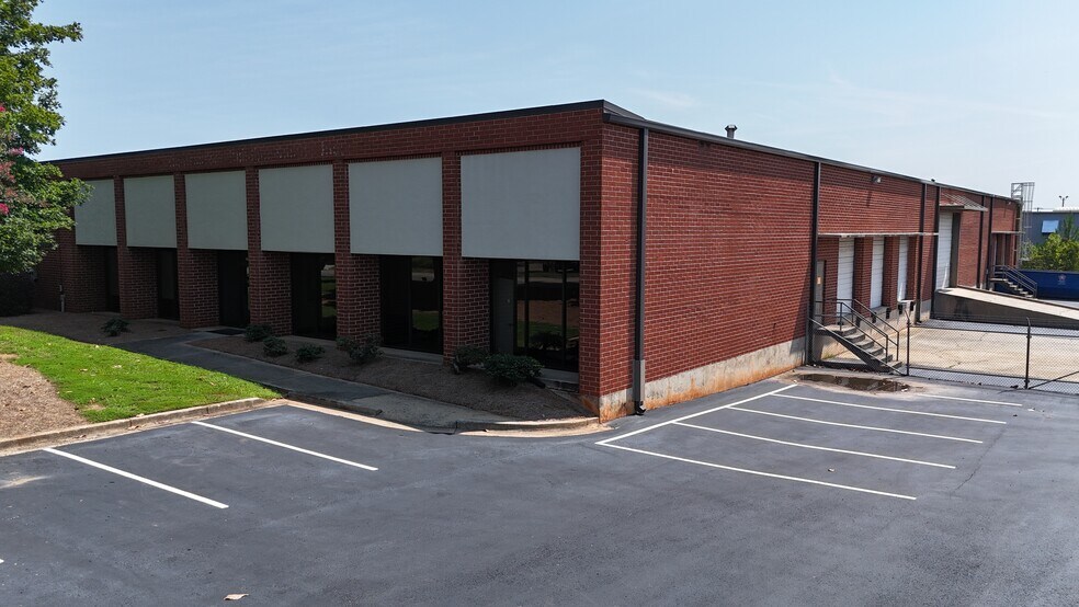 2029-2033 Tucker Industrial Rd, Tucker, GA à louer - Photo du bâtiment - Image 1 de 4