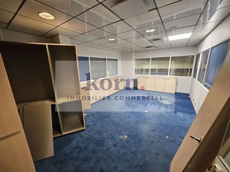 Commerce de détail dans Suresnes à louer - Photo intérieure - Image 3 de 9