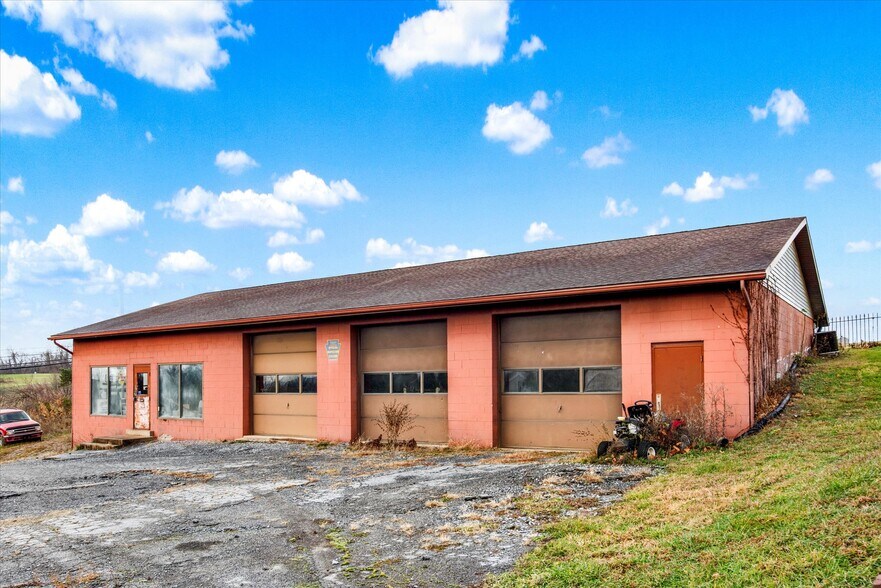 140 Hershey Rd, Hershey, PA à vendre - Photo du bâtiment - Image 3 de 15