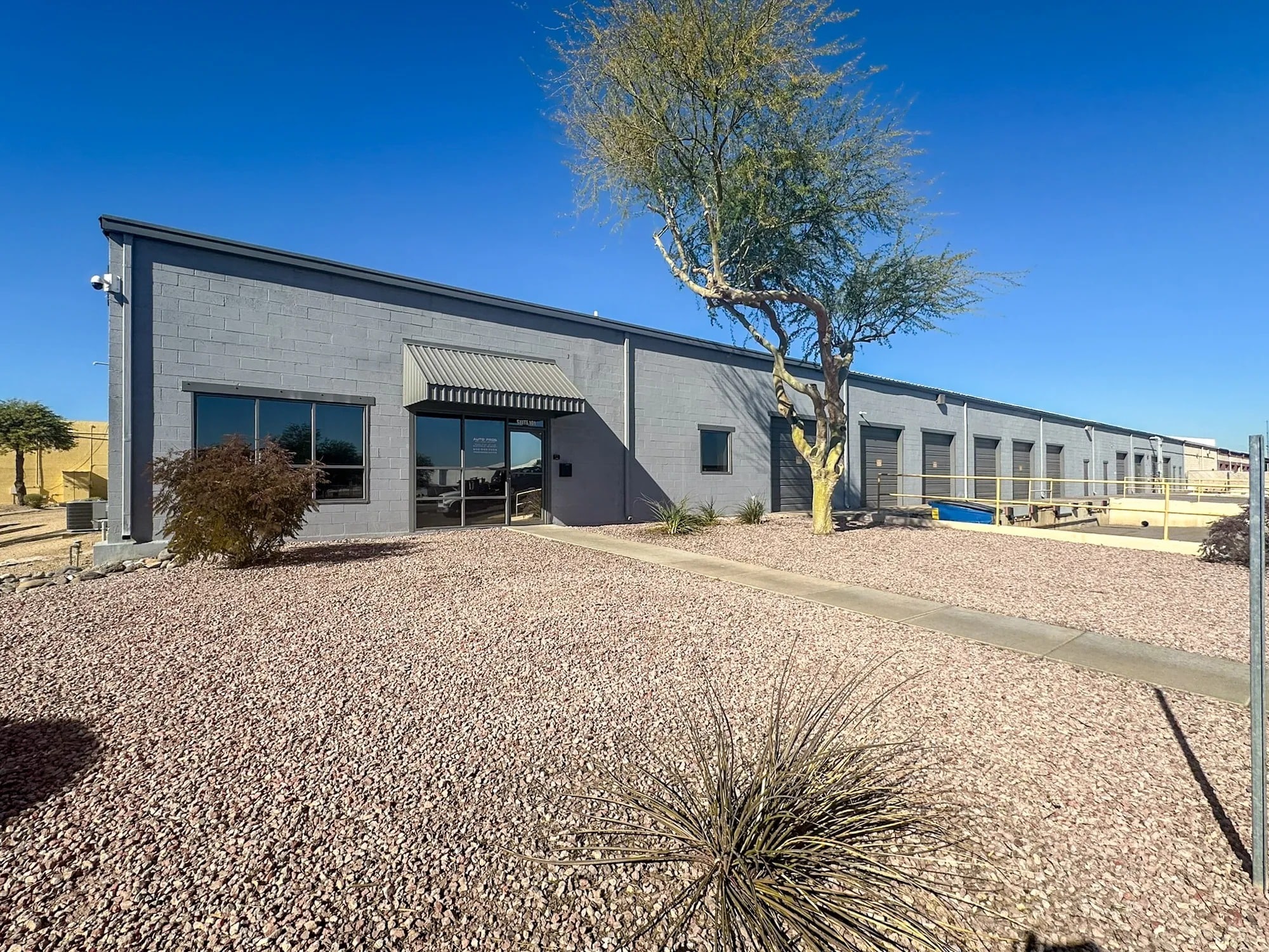 5555 N 51st Ave, Glendale, AZ for lease Primary Photo- Image 1 of 11