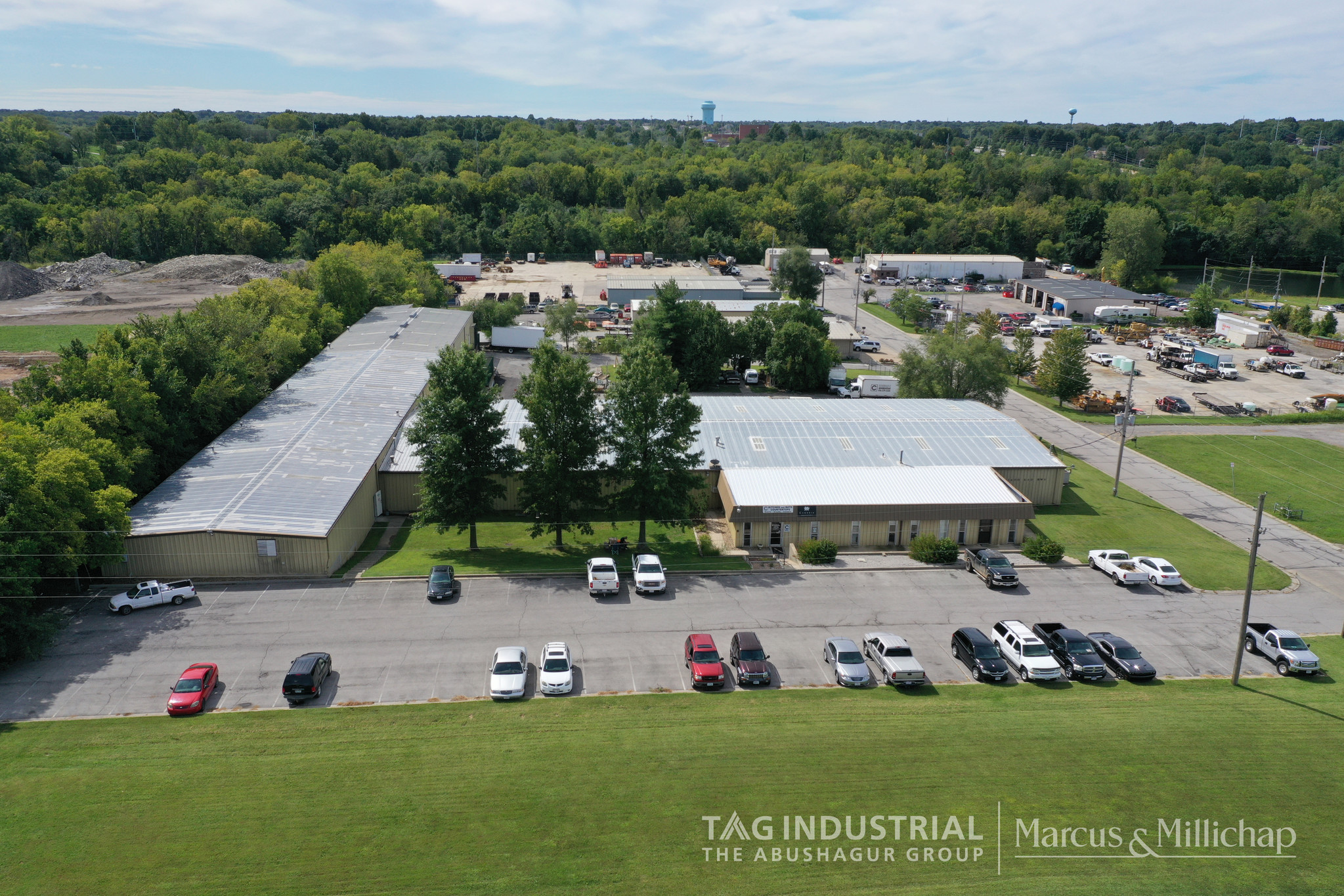 1400 SE US-40 Hwy, Blue Springs, MO for sale Building Photo- Image 1 of 1