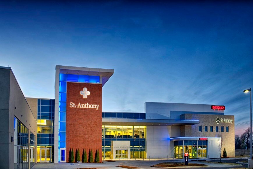 201 S Sara Rd, Mustang, OK à louer - Photo du bâtiment - Image 1 de 10