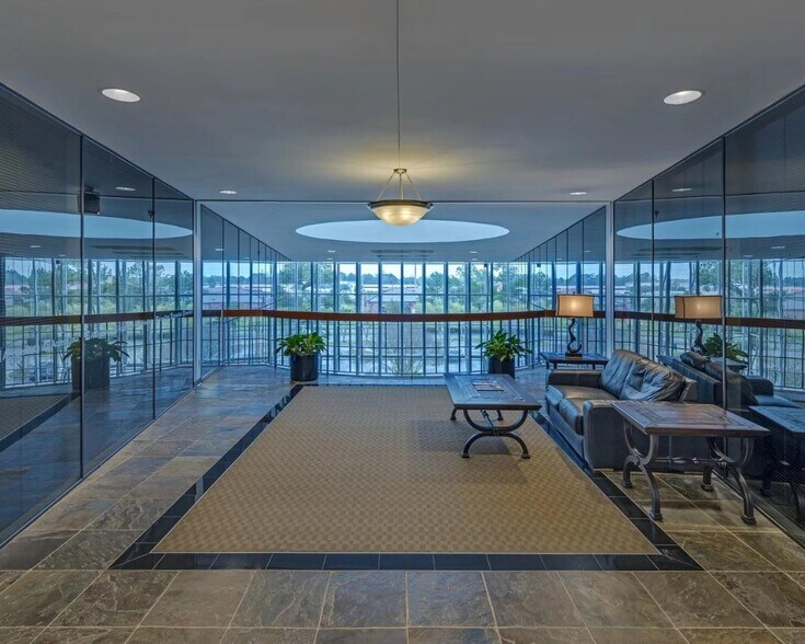 7915 FM-1960 W, Houston, TX à louer - Photo intérieure - Image 3 de 6