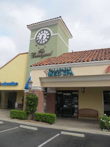 23631-23697 Calabasas Rd, Calabasas, CA à louer - Photo du bâtiment - Image 1 de 3