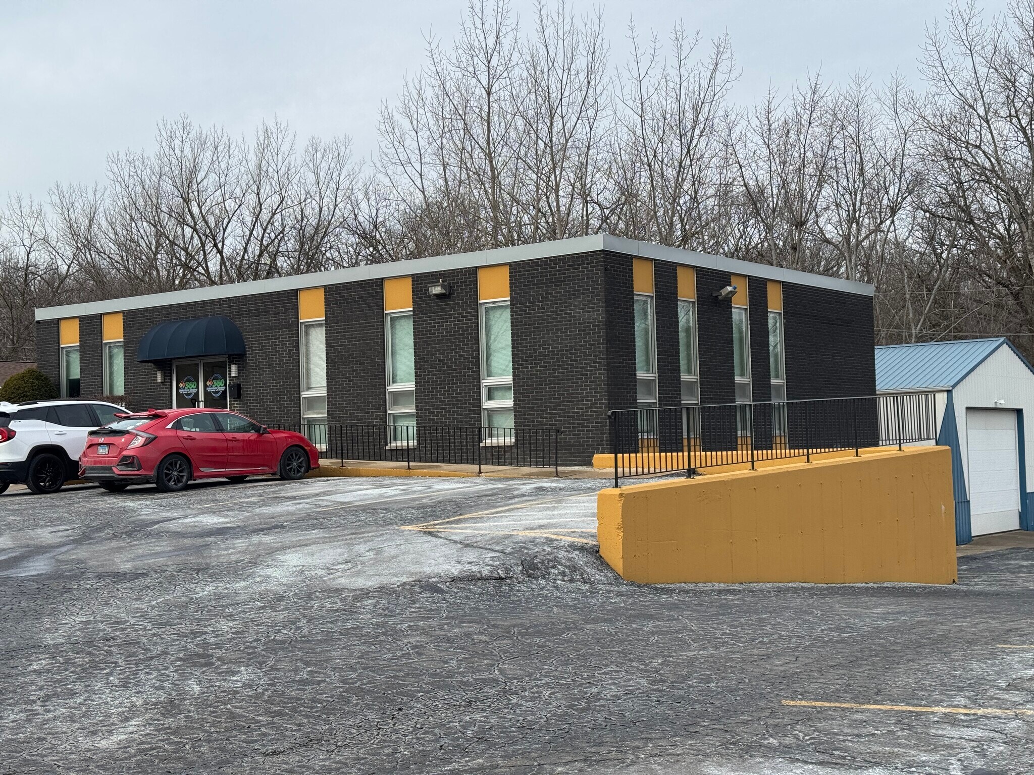 4 Bonnie Ln, Yorkville, IL à vendre Photo du bâtiment- Image 1 de 44