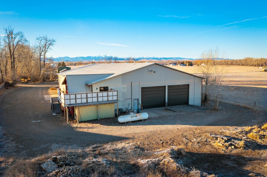 7795 Thorpe Rd, Bozeman, MT à vendre - Photo du bâtiment - Image 3 de 45