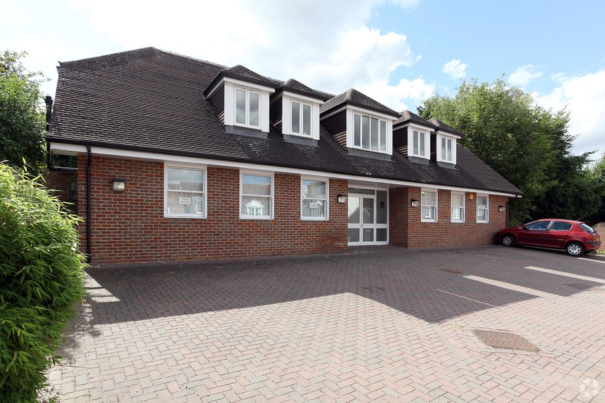High St, Great Missenden for sale - Primary Photo - Image 1 of 7