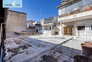 Plus de détails pour Calle Comendadoras de Santiago, Granada - Terrain à vendre