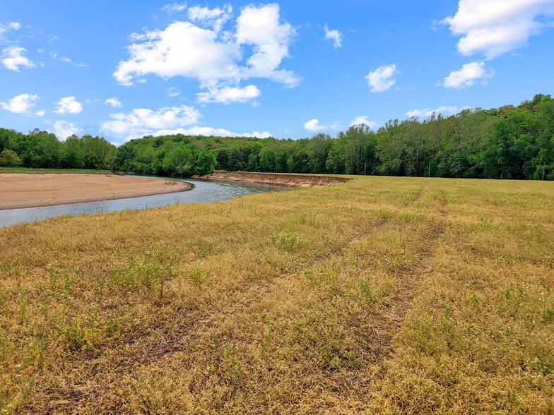 Old Cove Rd. (117.60+/- Acres), Saint Clair, MO for sale - Primary Photo - Image 1 of 34