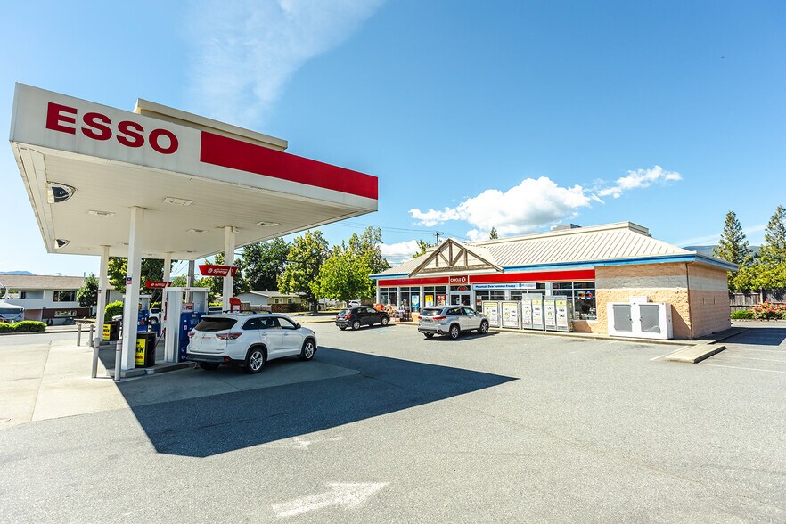 3955 Johnston Rd, Port Alberni, BC à vendre - Photo du bâtiment - Image 3 de 7
