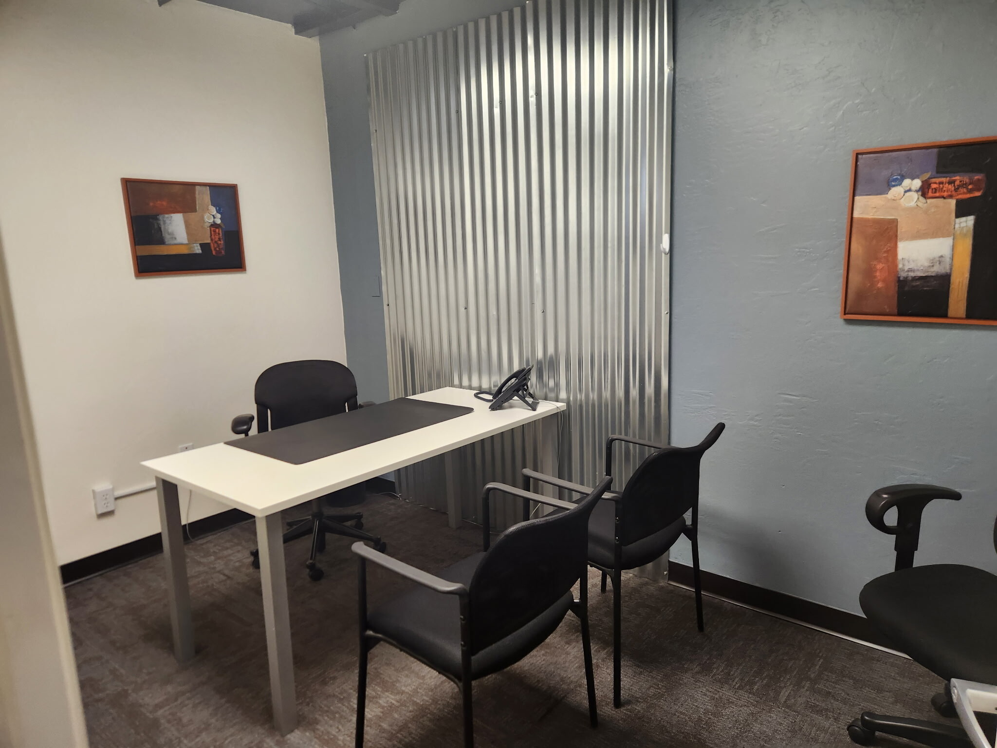 2942 N 24th St, Phoenix, AZ for lease Interior Photo- Image 1 of 1