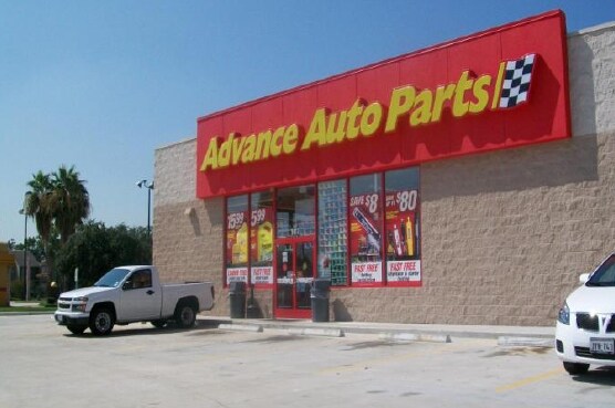 5817 Antoine Dr, Houston, TX à louer - Photo du bâtiment - Image 2 de 11