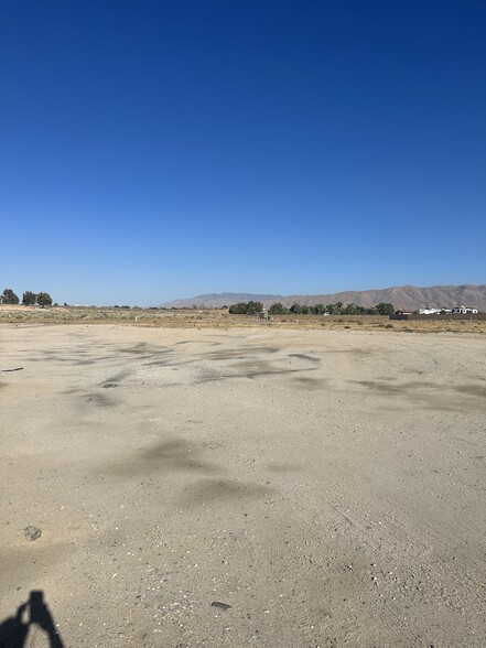 Town Center Dr, Apple Valley, CA for sale - Building Photo - Image 1 of 6