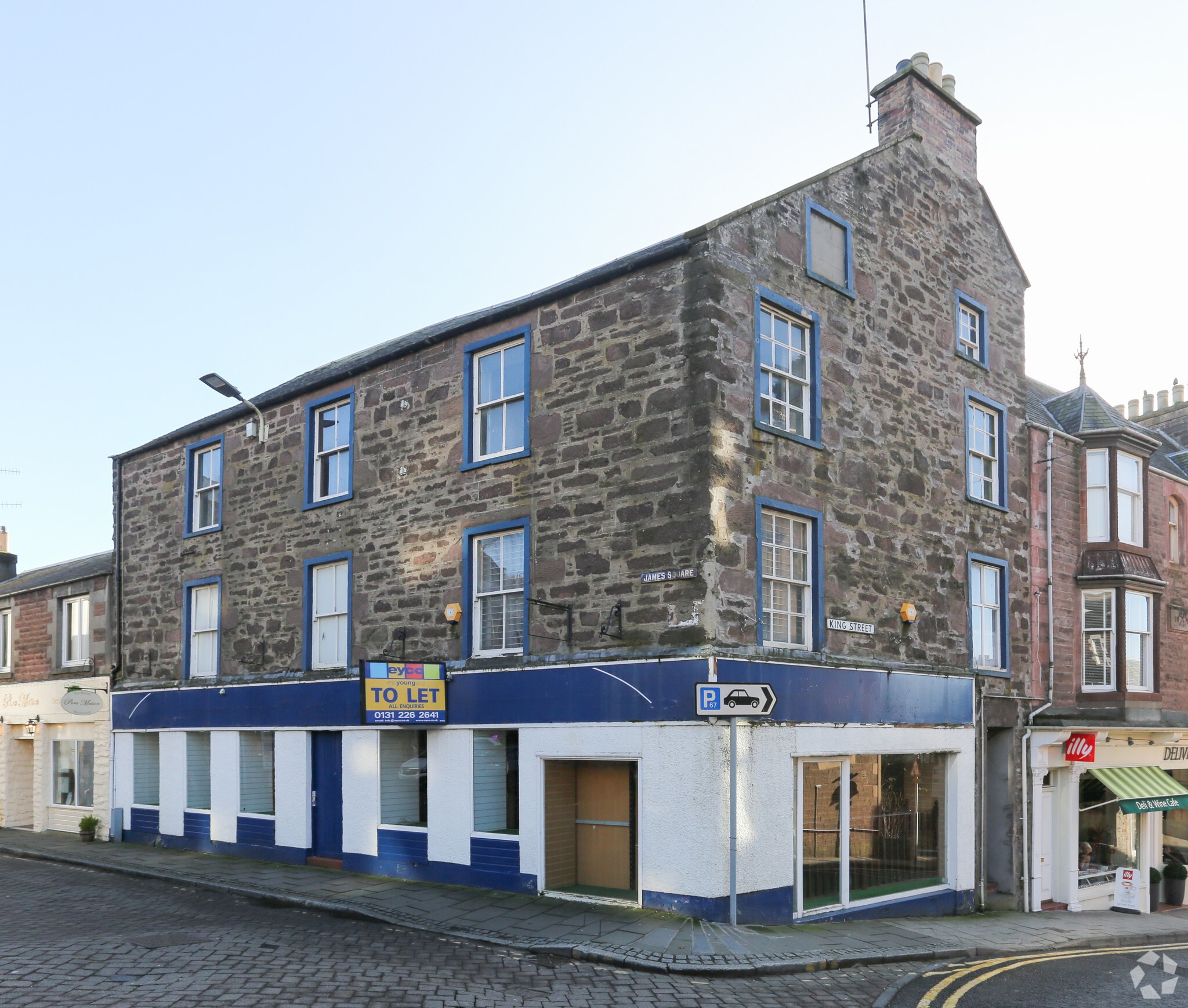 29-31 James Sq, Crieff for sale Primary Photo- Image 1 of 13