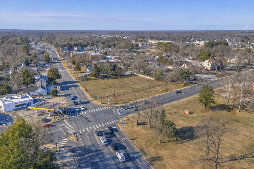 22915 Hollywood Rd, Leonardtown, MD à vendre - Photo du bâtiment - Image 2 de 6