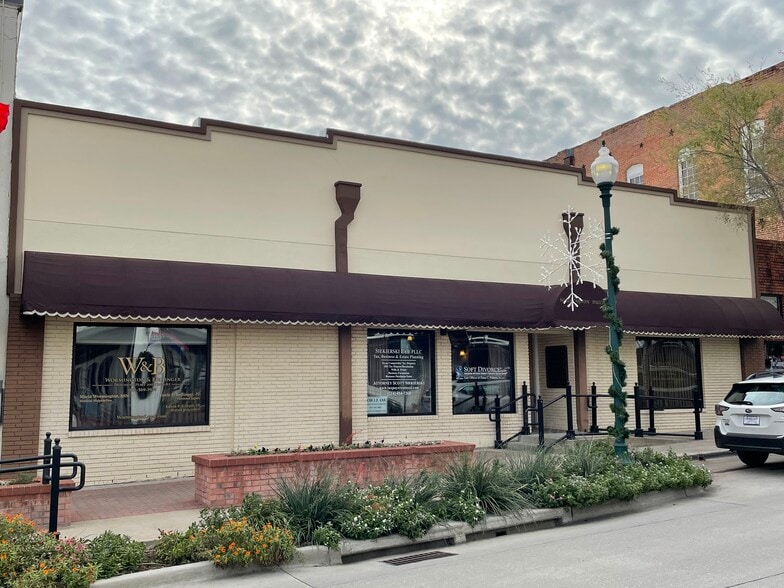 212 E Virginia St, McKinney, TX for lease - Building Photo - Image 1 of 23